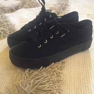 H&M Black Sneakers